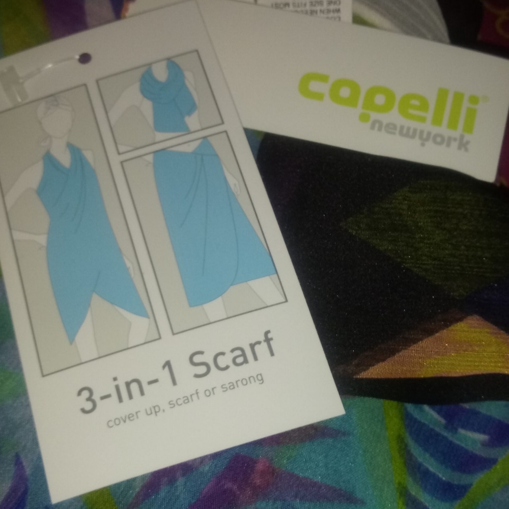 CAPELLI NEW YORK TROPICAL PRINT 3- IN- 1 (SCARF - COVERUP - SARONG) - Picture 3 of 5
